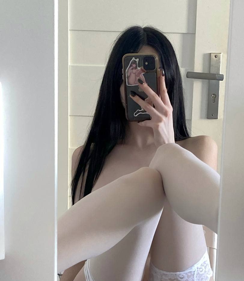 ШКУРЫ, СТУДЕНТКИ, ВПИСКИ