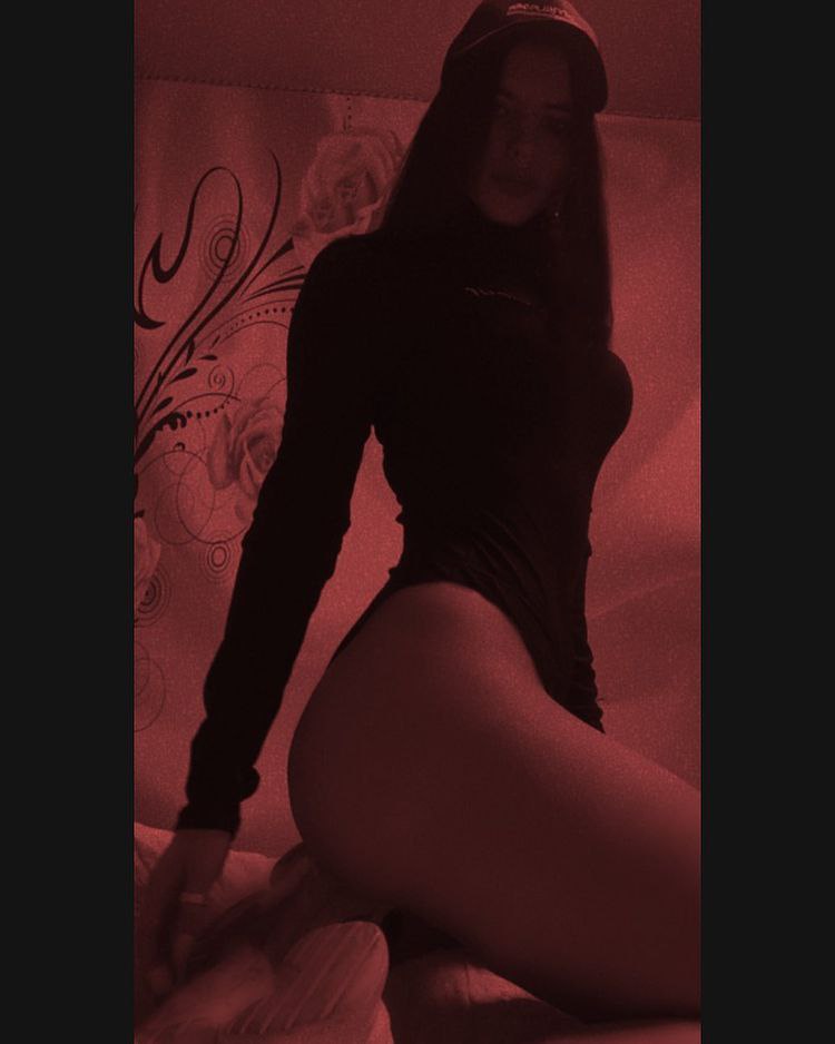Шкодницы 18+: сливы шкур, домашка и частное в архиве 🌶️